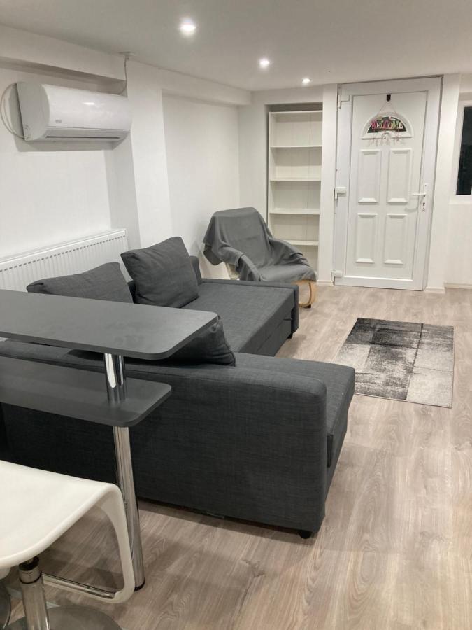 Dobozi Apartman Debrecen Eksteriør bilde